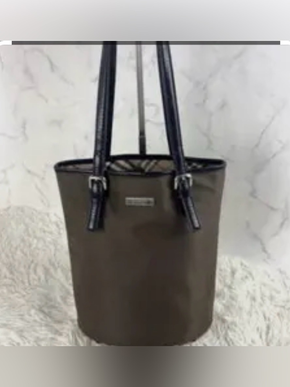 Burberry authentic Classic Olive Bucket Tote with Black Trim, COA